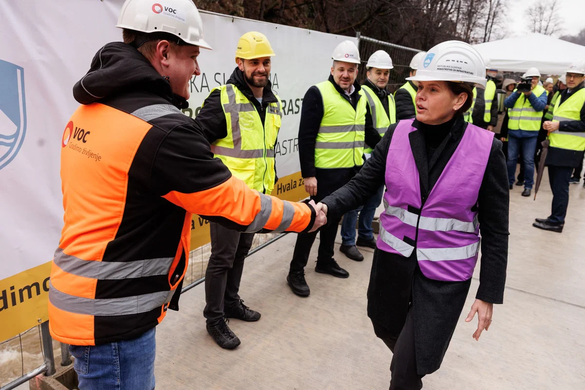 Vlada na Koroškem: Pospešena gradnja prometne infrastrukture za boljšo povezanost regije