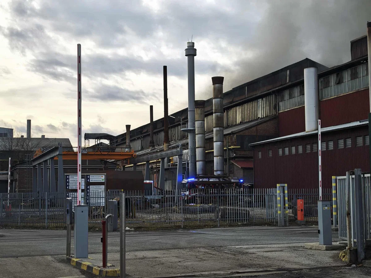 VIDEO: Požar v Kovačnici ujeli iz različnih zornih kotov