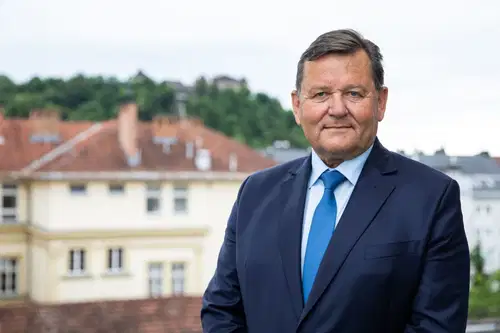 Predstavitev poslanskih kandidatov: dr. Aleksander Jevšek