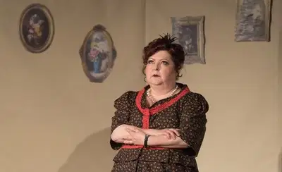 Ko pride na obisk Teta iz Topolšice, je zmešnjava zagotovljena