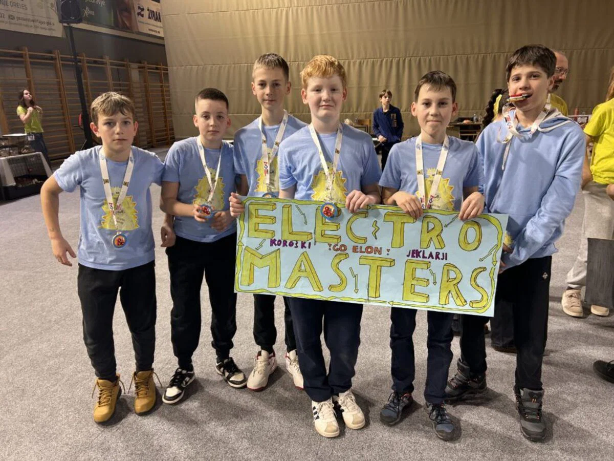 Mlada ekipa Ravenčanov uvrščena v finale odprtega Državnega prvenstva FLL Slovenije 2025/2026