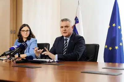 Minister Kumer pričakuje konkreten vladni poseg v cene goriv 