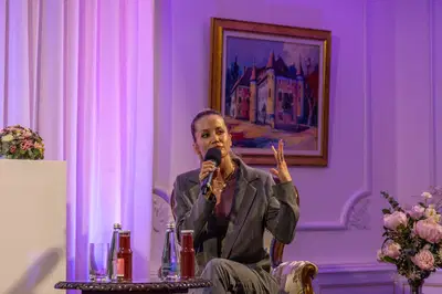 (FOTO) ONA – kot navdih: Večer pogumnih žensk z Nino Grilc