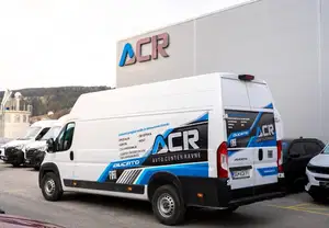 Ko vas čakajo večji podvigi, ima Avto Center Ravne za vas pripravljen kombi