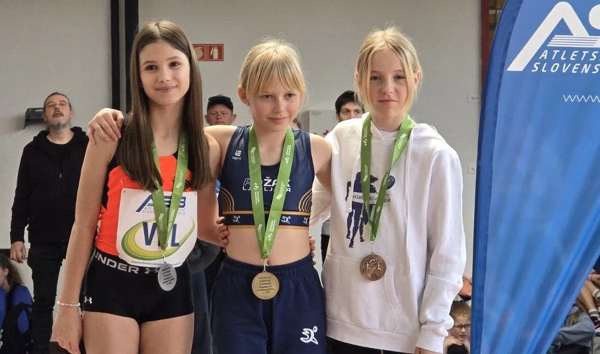 (FOTO) Neli Smrtnik na stopničkah državnega prvenstva U12 v atletiki