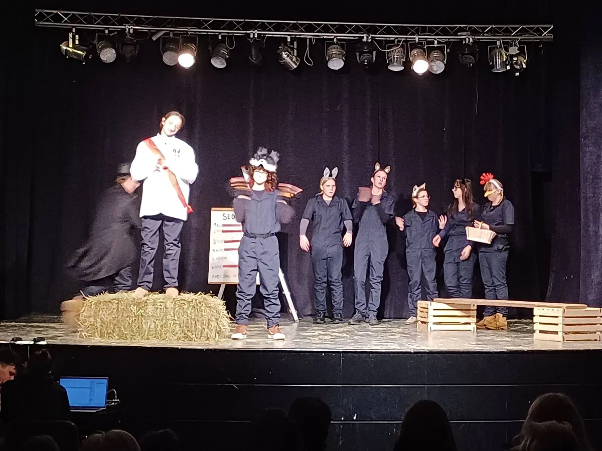 Premiera družbene satire Živalska farma vam bo dala misliti v Vuzenici