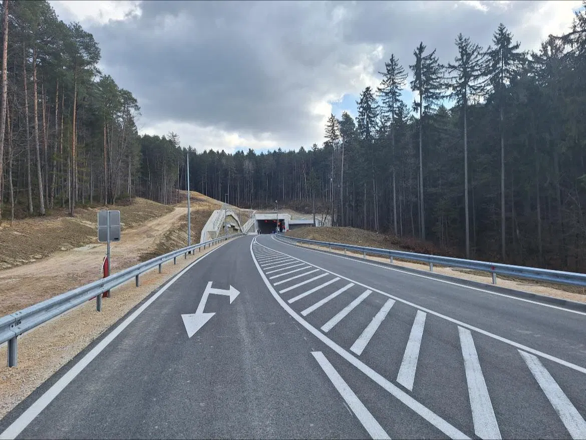 DARS: Predornine za predor Konovo ne bo