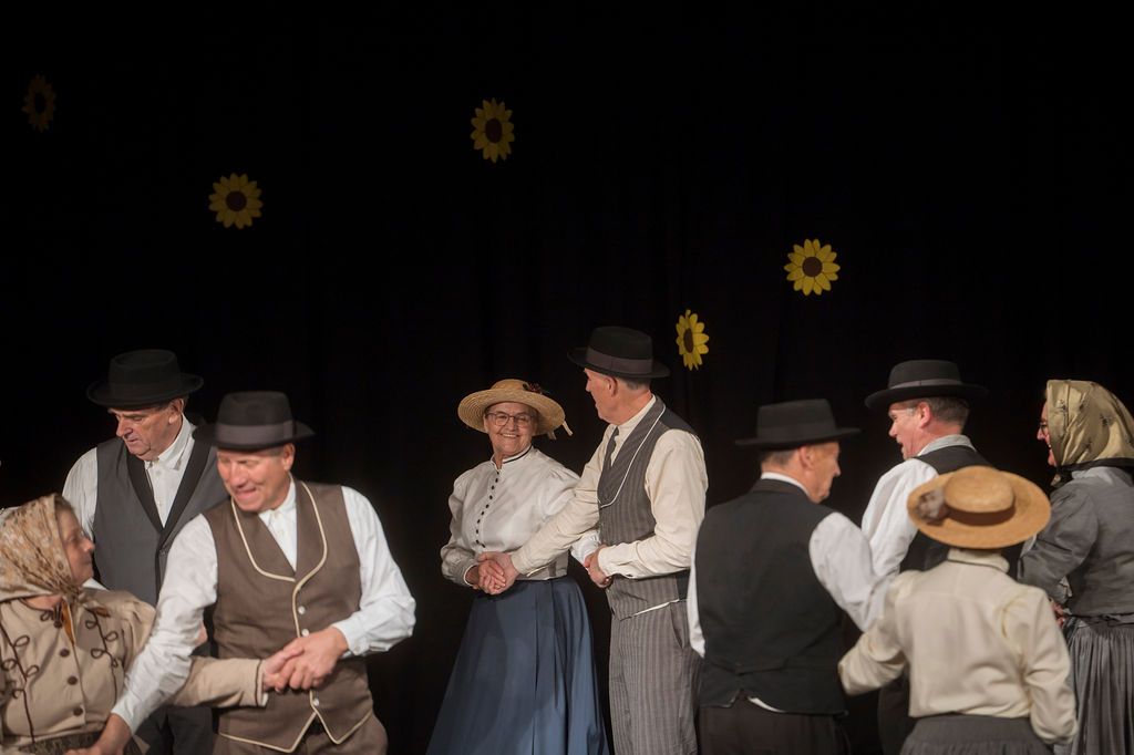 Maroltovo srečanje znova združilo koroške folklorne skupine (FOTO)