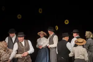 Maroltovo srečanje znova združilo koroške folklorne skupine (FOTO)