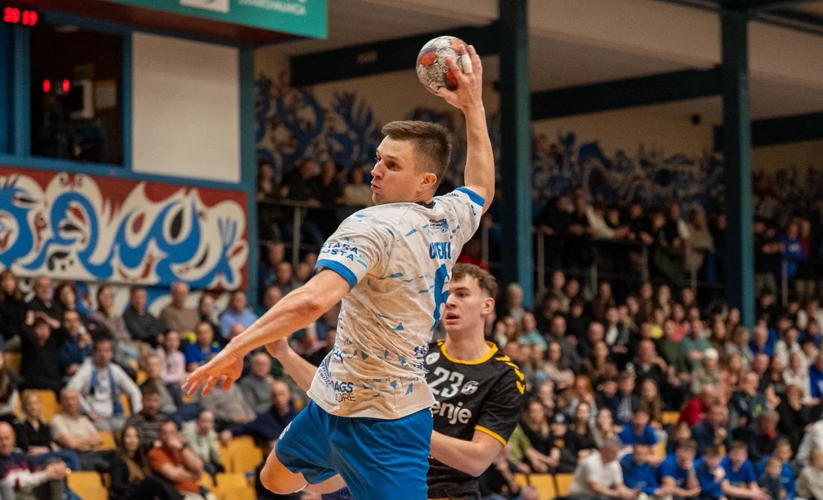 Slovenjgraški rokometaši pred domačo publiko do zmage nad Velenjem