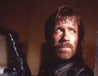 Umrl ameriški igralec Chuck Norris
