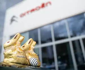 Pomlad na cesti: Ne zamudite velikonočne akcije pnevmatik v Avto Centru Ravne