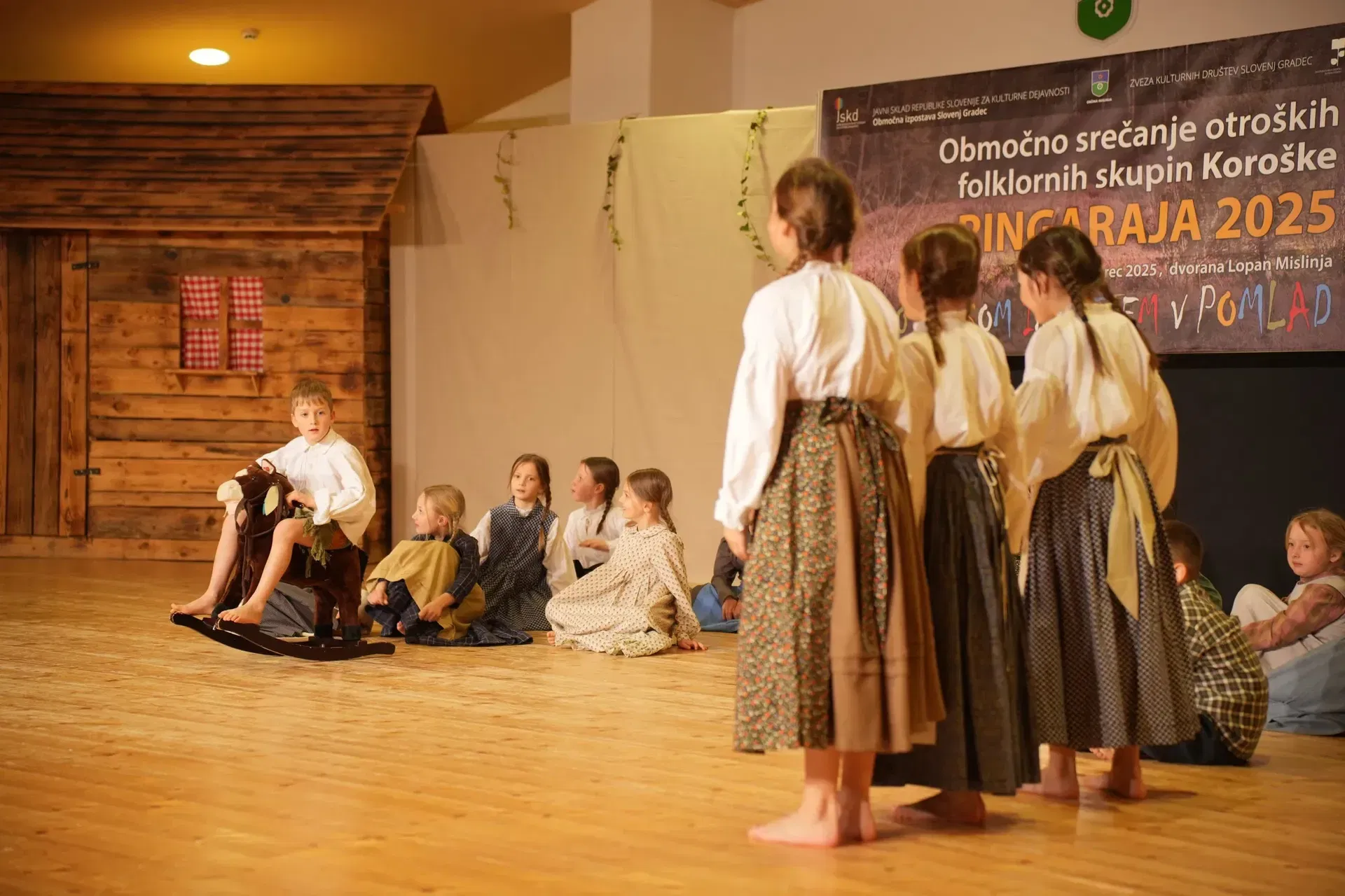 Ringaraja 2026: Otroški folklorniki bodo zaplesali v Mislinji in Radljah