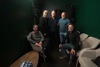 (FOTO) Chris Eckman Trio navdušil na koncertu Abonma Jazz Ravne