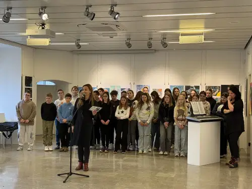 Izbrana dela učencev koroških osnovnih šol v KOK na ogled do začetka aprila
