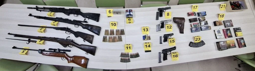 Policisti na območju PU Celje zasegli več kosov orožja in streliva