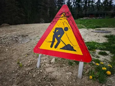 Zaradi del popolni zapori cest pri Bučeniku in Canku v Vuzenici