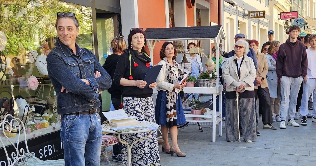 Igralec Igor Štamulak v Slovenj Gradcu predstavil projekt branja poezije za mir 
