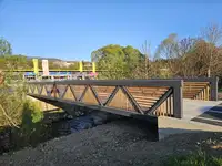 Sporne kolesarske mostove v Slovenj Gradcu zamenjali novi, izvedeniško mnenje v dopolnitvi 