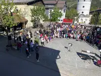 Na Muti uspešno izvedli Vseslovensko petje s srci