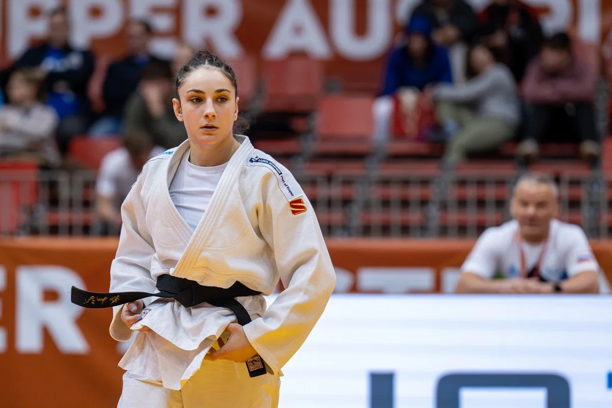 Izjemna Jevgenija Gajić zlata v Alžiru 