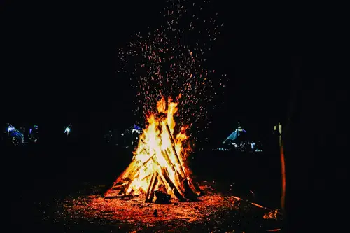 Po več letih tradicionalno kresovanje znova na Ravnah