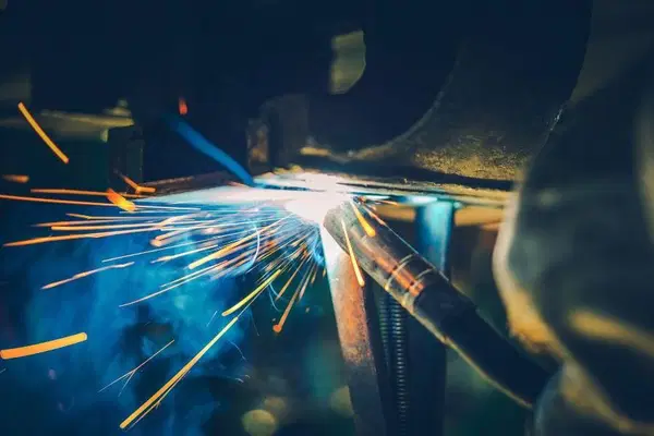 Varilni aparati omogočajo kakovostno varjenje