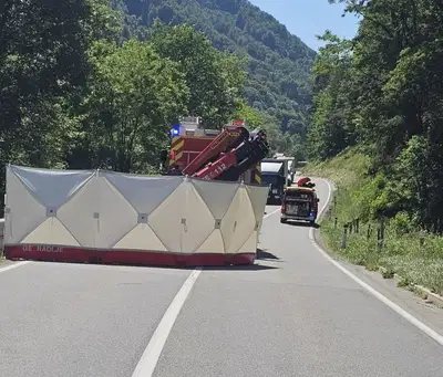 Previdno, pri Sv. Boštjanu je prišlo do nesreče 