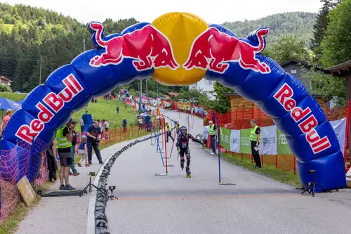 Adrenalin na Gradišču: Zaradi World Cup Inline slalom tekmovanja popolna zapora ceste