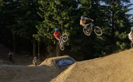  Flat Out Days na Kopah: Največji MTB festival poletja ta teden združuje šport in zabavo
