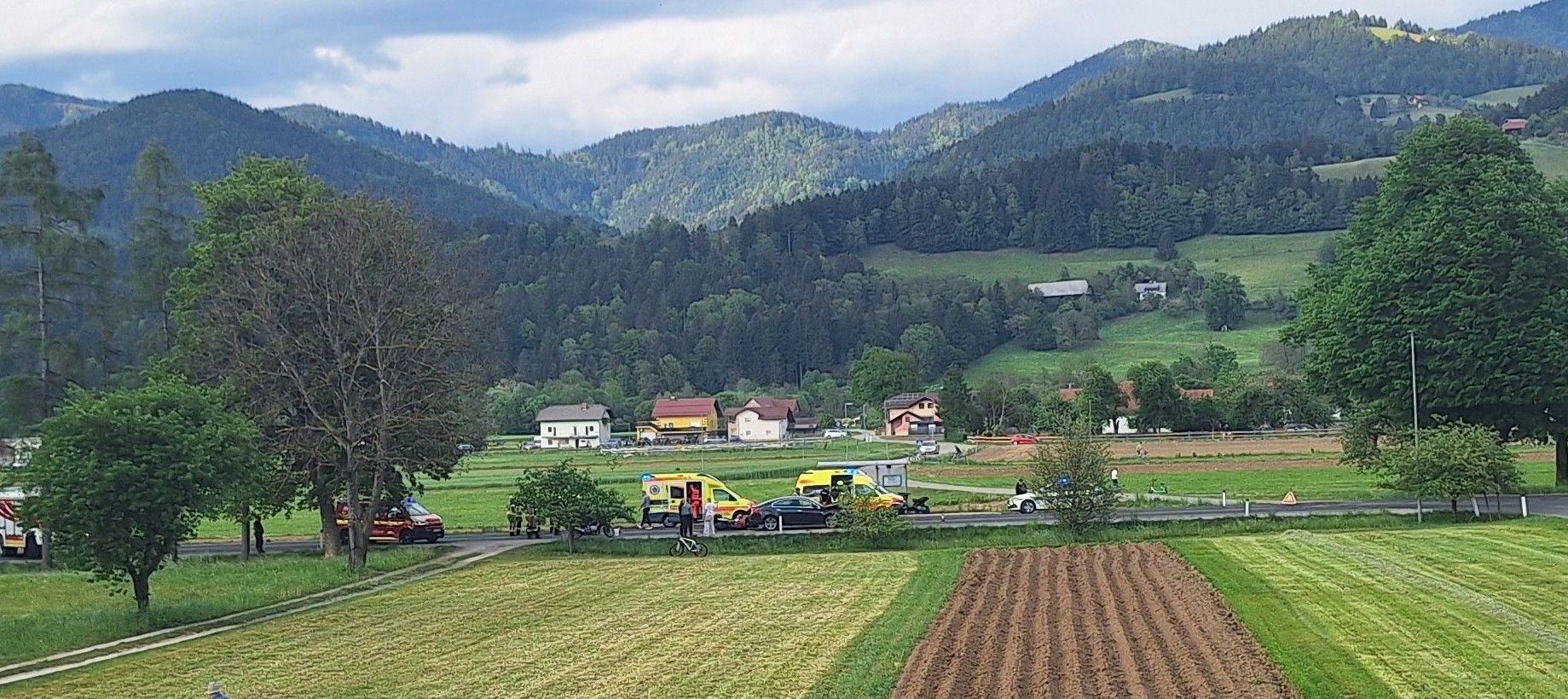 Previdno: Prišlo je do prometne nesreče na relaciji Slovenj Gradec - Mislinja
