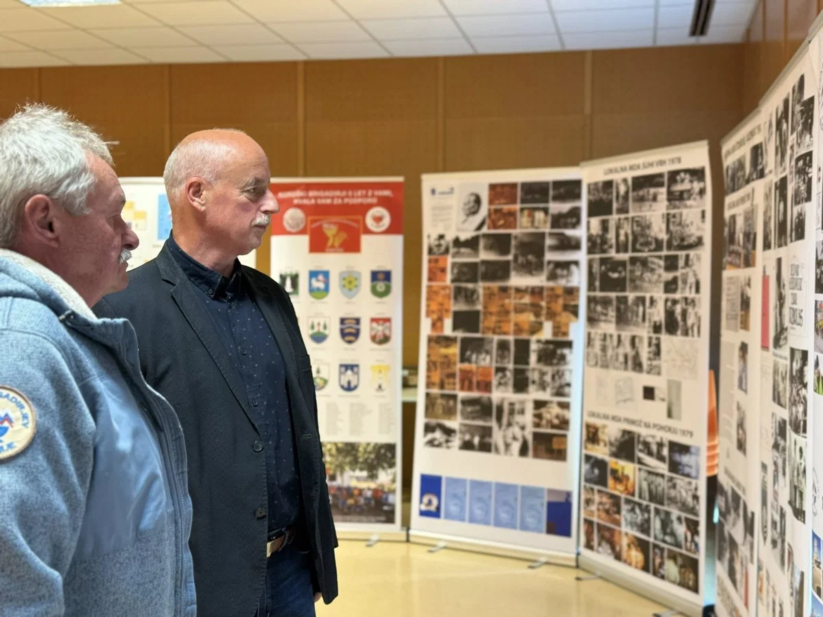 (FOTO) V MKC Slovenj Gradec z razstavo počastili brigadirski duh