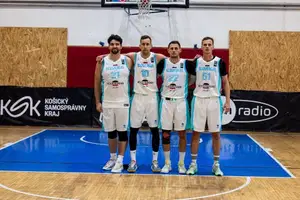 Koroški košarkarji le korak do evropskega prvenstva, uspešni tudi mlajši na državnem turnirju v Portorožu