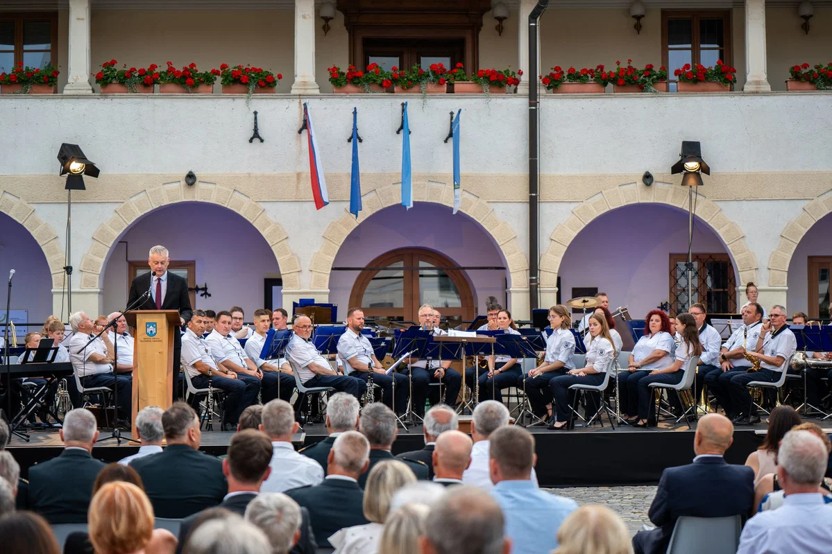 (FOTO) V Mestni občini Slovenj Gradec s proslavo počastili dan državnosti