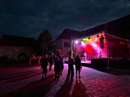 Slovenjegraško poletje v znamenju rock legend: Pero Lovšin zatresel Rotenturn