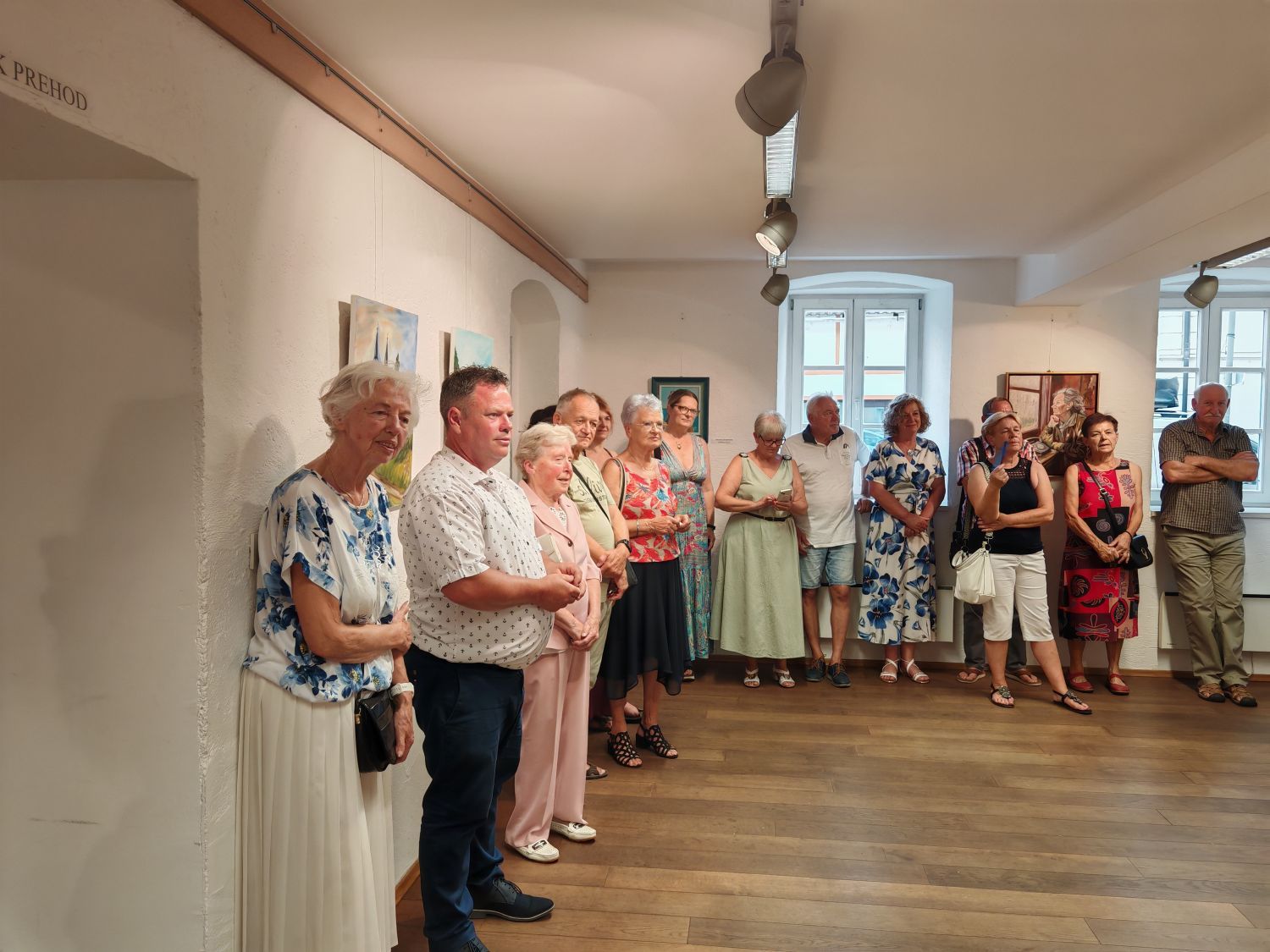 V razstavnih prostorih Infopisarne Dravograd na ogled območna likovna razstava