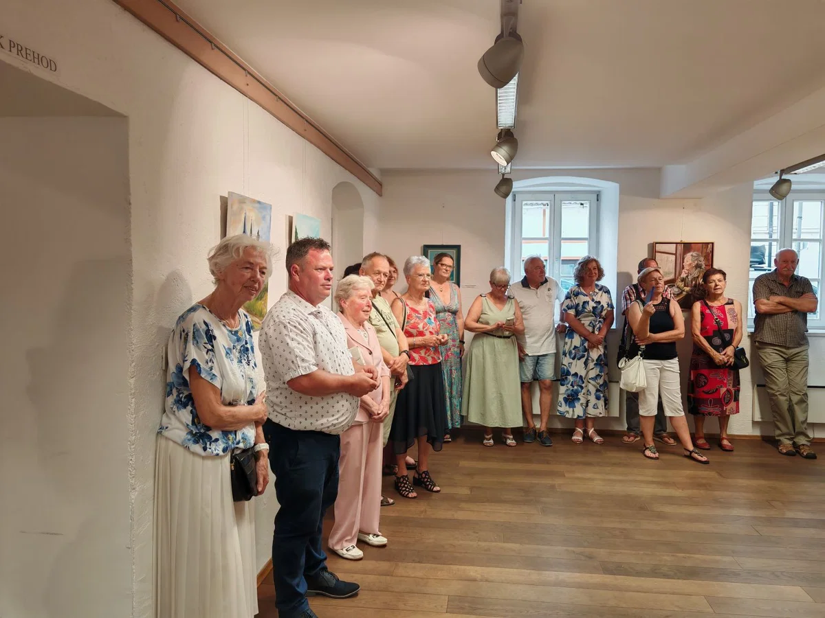 V razstavnih prostorih Infopisarne Dravograd na ogled območna likovna razstava