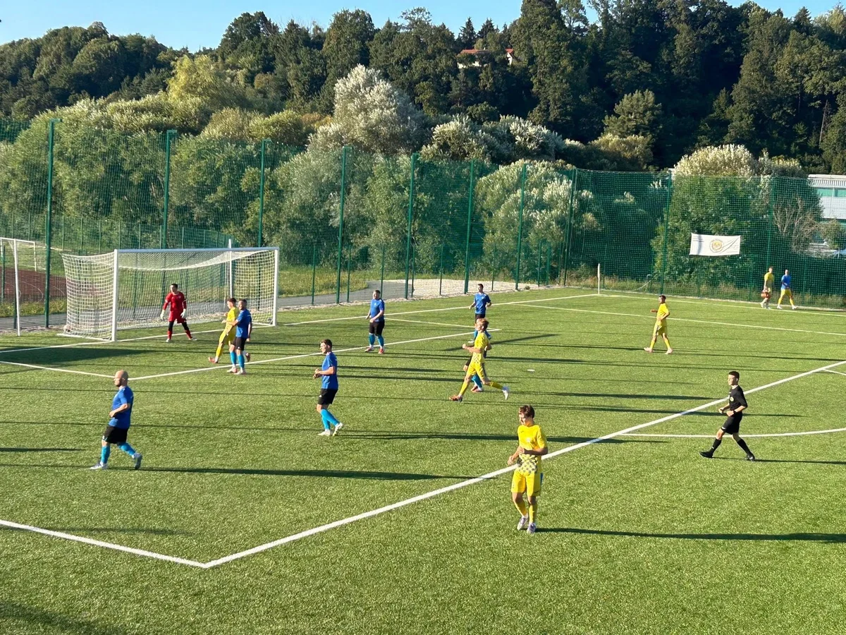 Uspešen začetek pripravljalnega obdobja za NK Slovenj Gradec: Belo-modri boljši od Mozirja