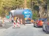 (VIDEO) Sanacija v Žerjavu razkrila težavo: Cesta na mostu preozka za tovornjake