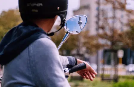 Mladoletniku zasegli predelan moped v Slovenj Gradcu