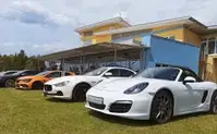 Na Koroško prihaja avtomobilski spektakel: Rohnenje motorjev, dvoboji na progah in atraktivni Car Meet
