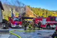 Pomagajmo družini Zbičajnik-Triplat, ki je zaradi požara ostala brez strehe nad glavo