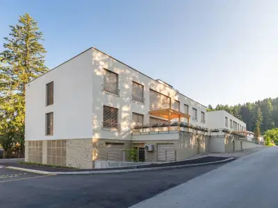 EXIIT GROUP zgodbe: Bivalne enote Mežica