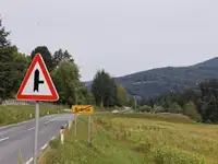 Zaradi sanacijskih del popolna zapora javne poti v Kefrov mlin na Ravnah