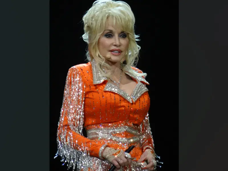 Umrla je legendarna ameriška country pevka Dolly Parton