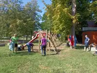 Z delovno akcijo olepšali okolico v Občini Muta