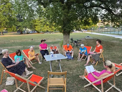 Bralno druženje ob Vili Rožle sklenilo poletje, septembra nova sezona bralne značke Odprimo knjige