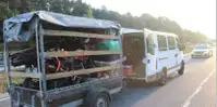 Policisti ustavili Romune, ki so prevažali vozila ukradena v Italiji