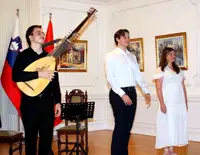 V Dvorcu Bukovje na tretjem koncertu Jesenskih serenad prisluhnili Sladki tišini
