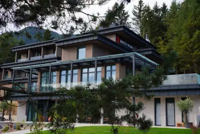 Priložnostni poštni žig bo v Kotljah pospremil odprtje Hotela Wada